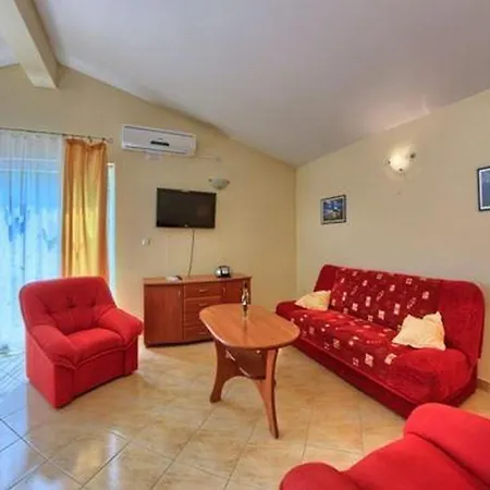 Apartment By The Sea - 17458 Rogoznica (Sibenik-Knin)